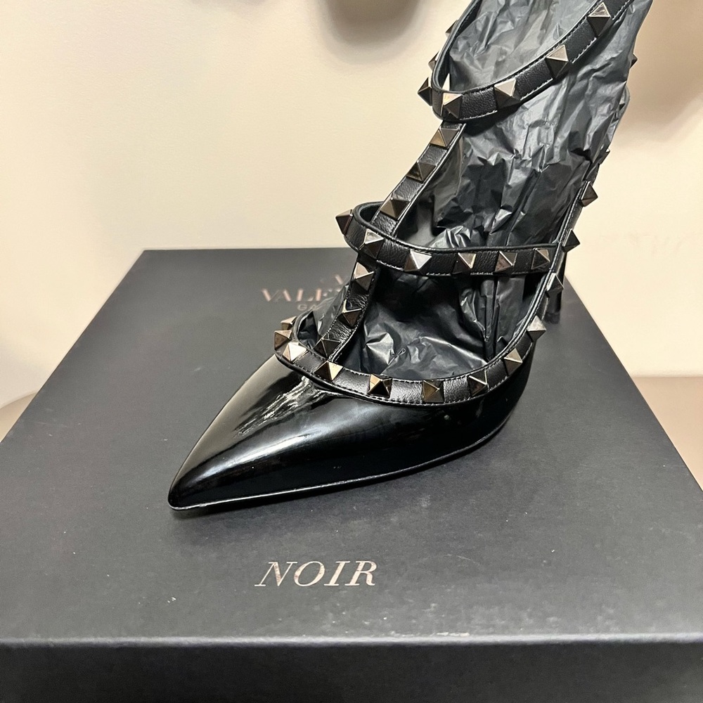 Valentino garavani shoes